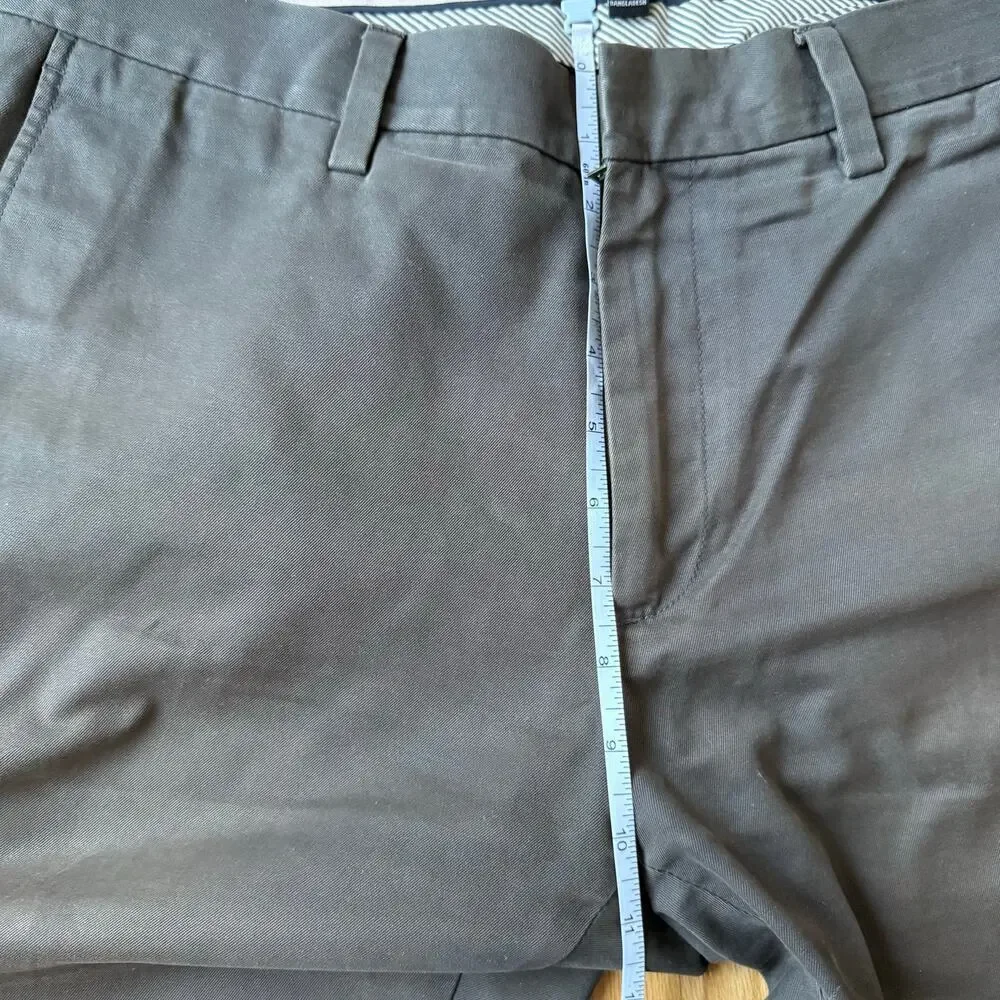 Banana Republic Emerson Chino Olive Green Pants Size 32 x 34 Casual Preppy